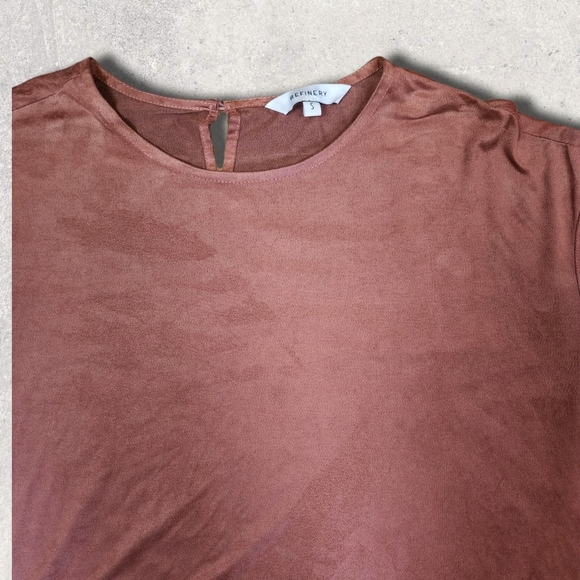 Refinery boxy T shirt Size Small - Picture 2 of 4